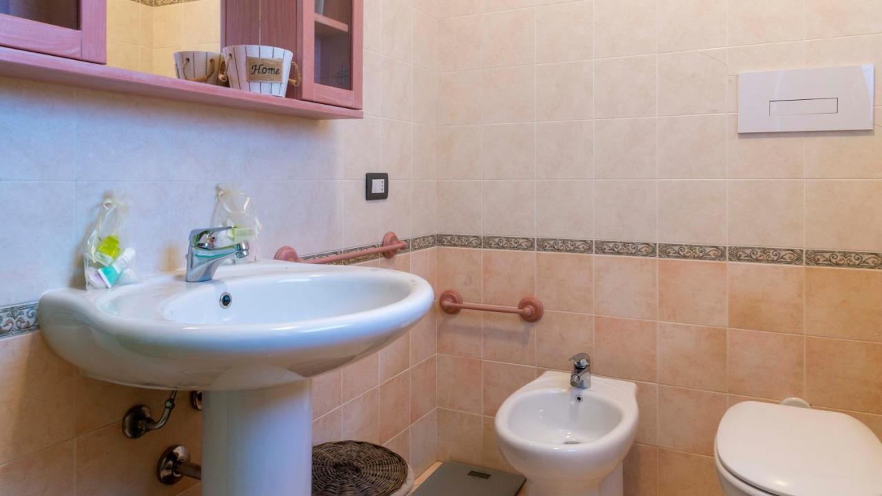 Casa Vacanze Solita Budoni Buitenkant foto
