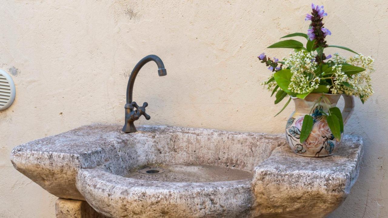 Casa Vacanze Solita Budoni Buitenkant foto